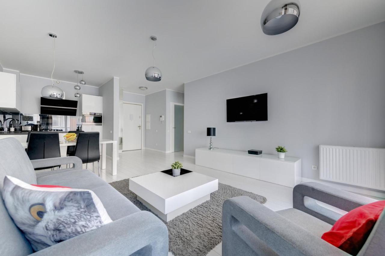 Waterlane Marina By Live & Travel Apartments Гданск Екстериор снимка